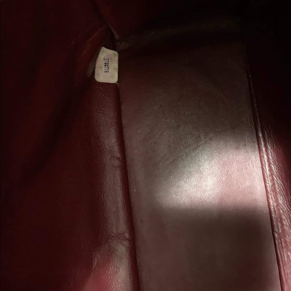 ♥️Sold♥️  Classic Chanel Maxi flap bag - Picture 8 of 8